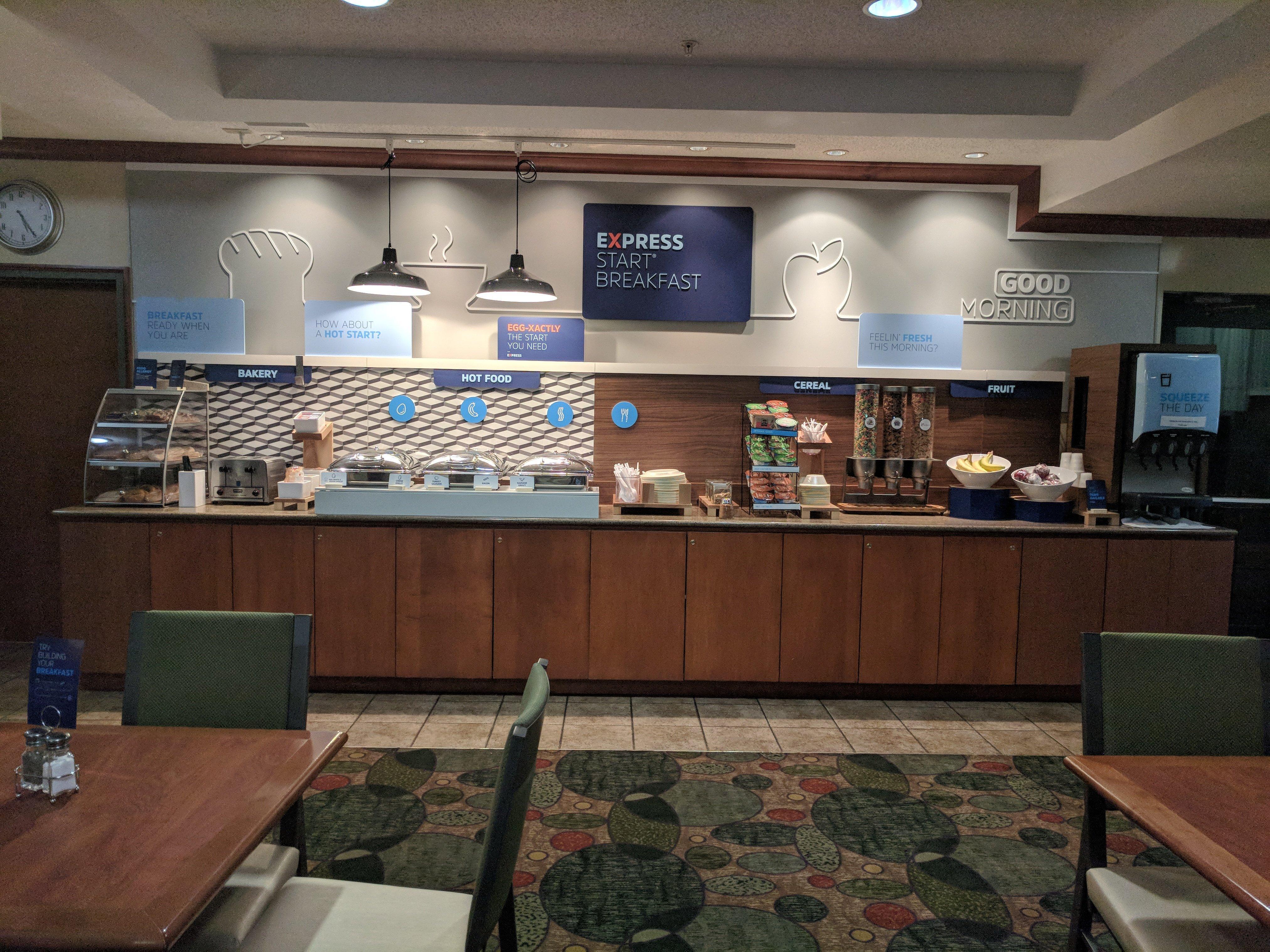 Holiday Inn Express Hotel & Suites Bryan-Montpelier By Ihg Holiday City Екстериор снимка