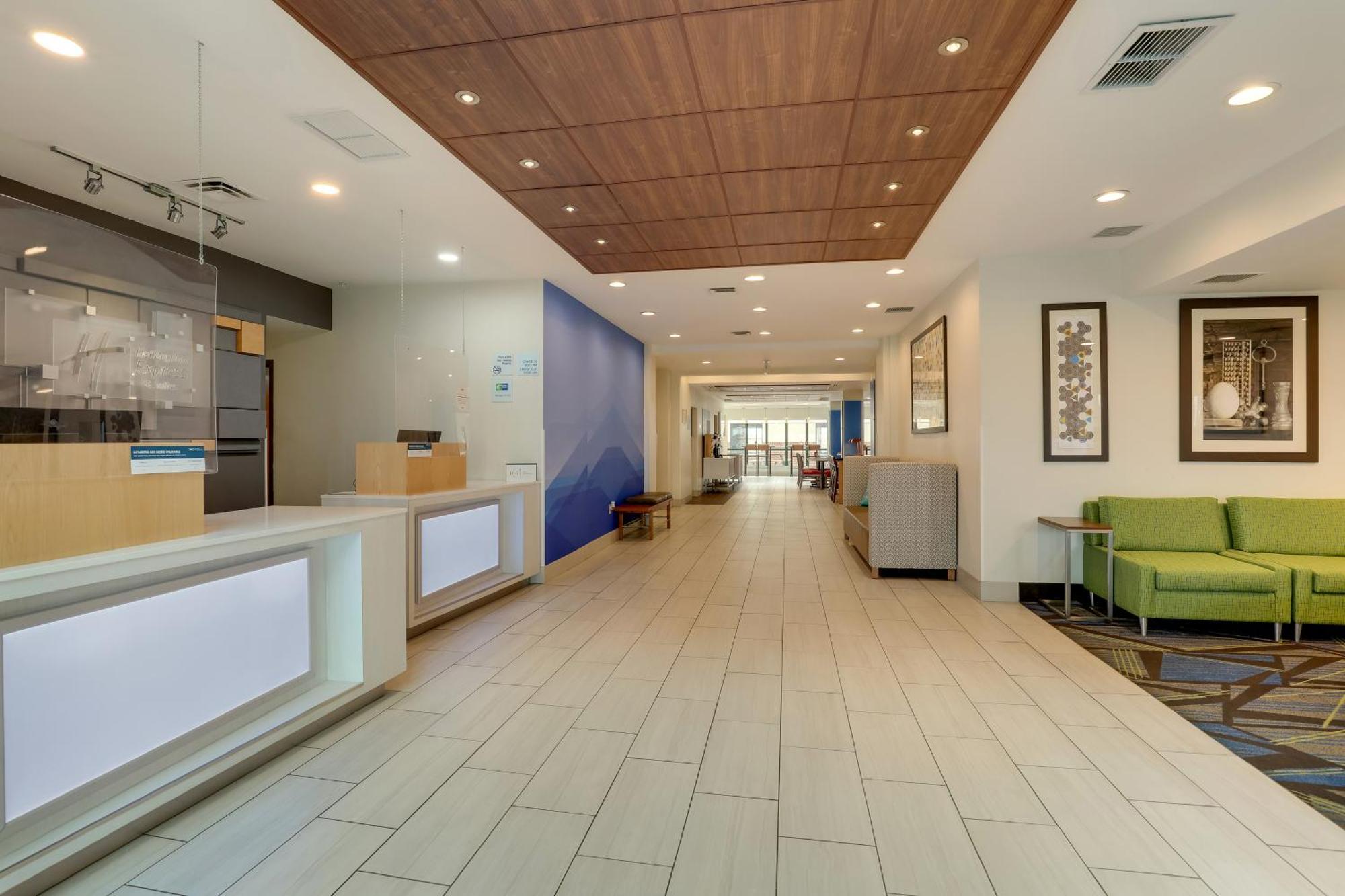 Holiday Inn Express Hotel & Suites Bryan-Montpelier By Ihg Holiday City Екстериор снимка