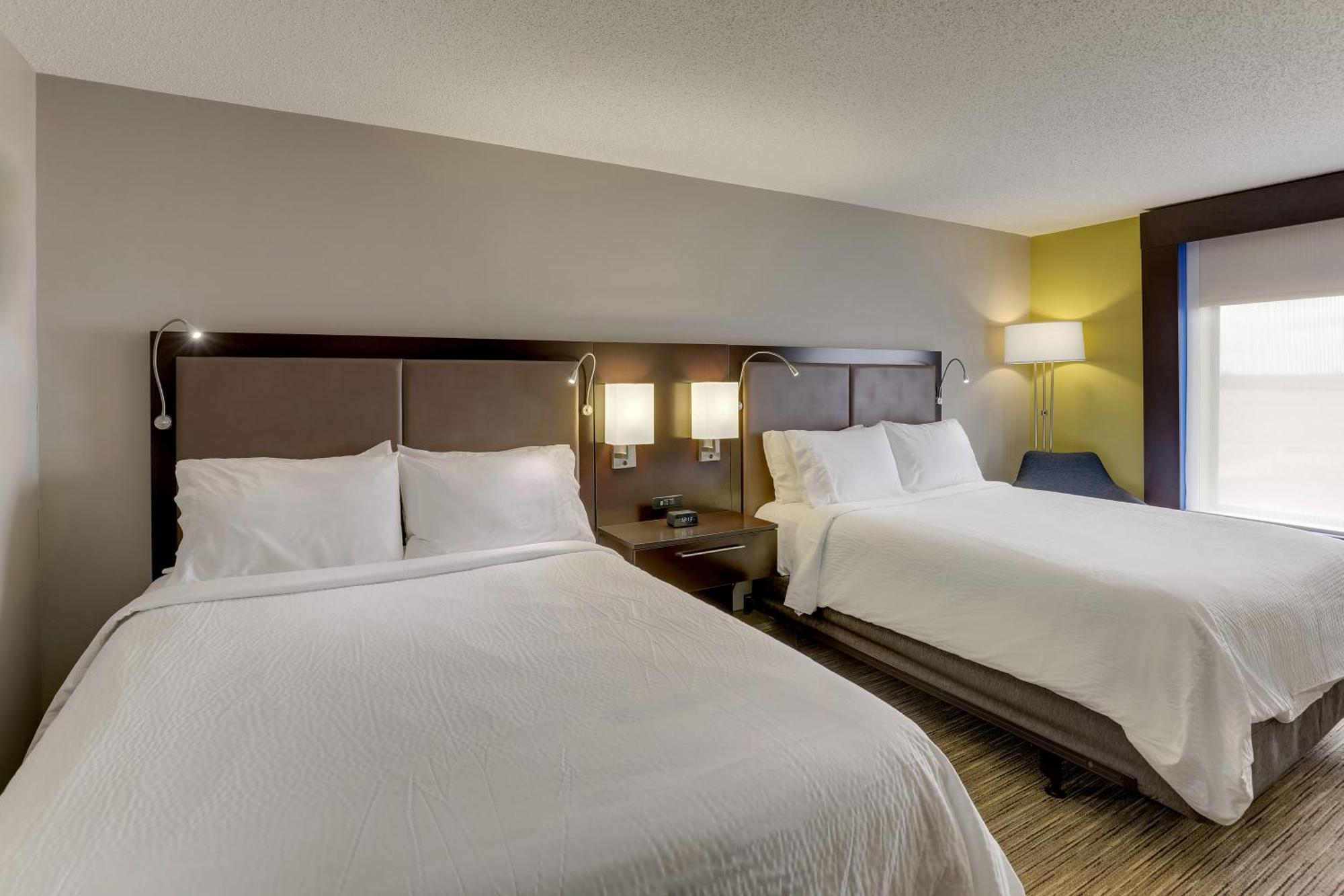 Holiday Inn Express Hotel & Suites Bryan-Montpelier By Ihg Holiday City Екстериор снимка
