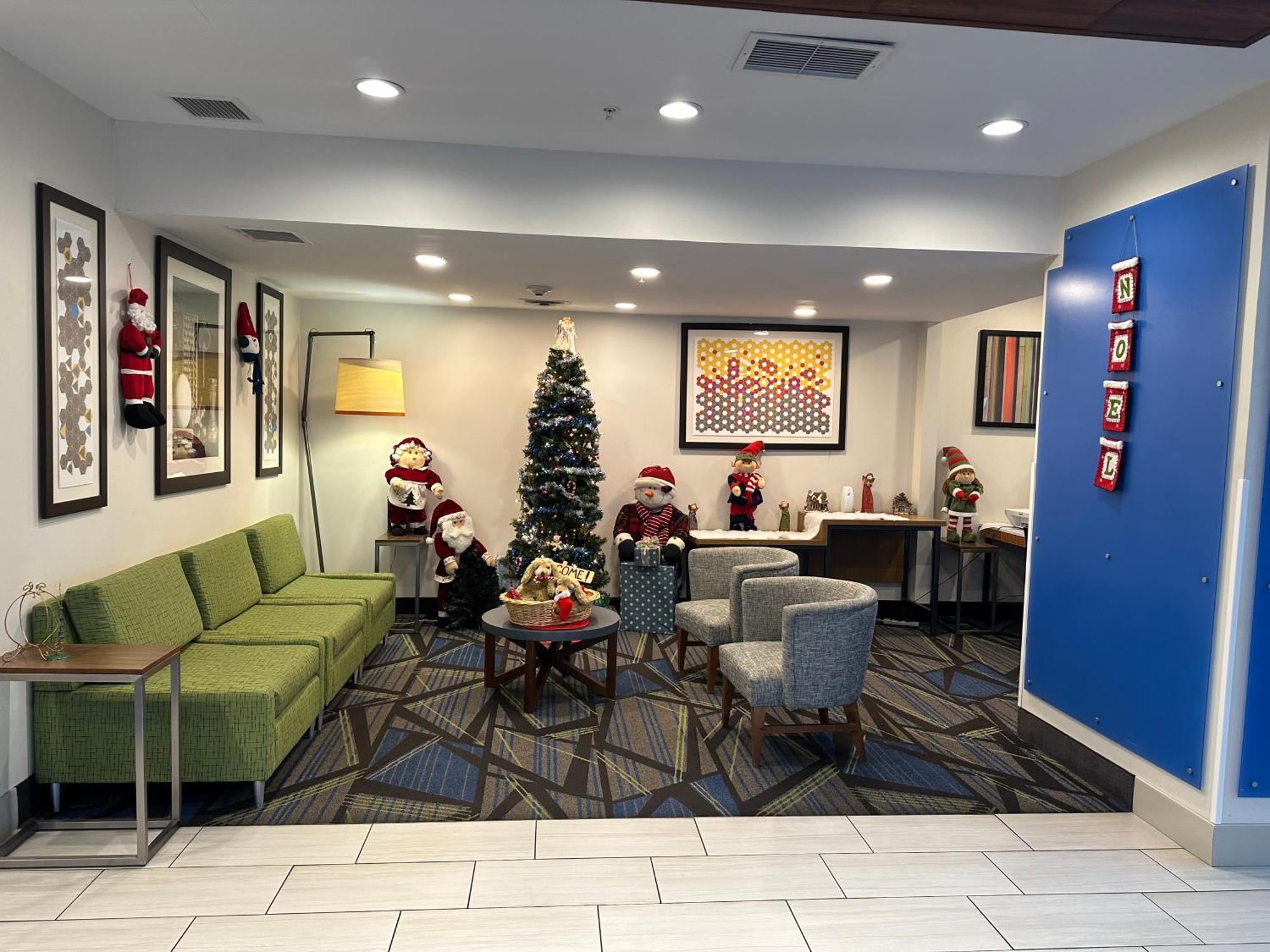 Holiday Inn Express Hotel & Suites Bryan-Montpelier By Ihg Holiday City Екстериор снимка