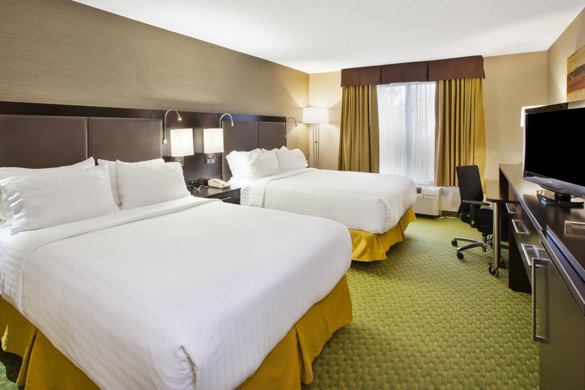 Holiday Inn Express Hotel & Suites Bryan-Montpelier By Ihg Holiday City Екстериор снимка